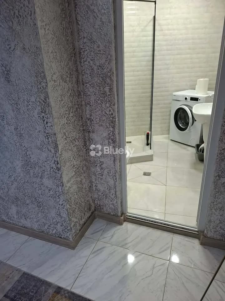 00e180856f8347aa942026aa6a7e7fc2